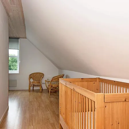 12 Person In Bredebro-by Traum