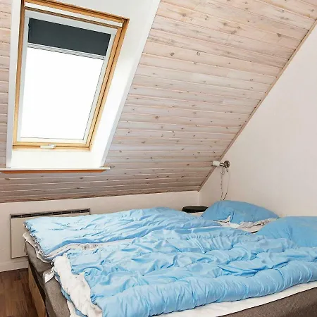 12 Person In Bredebro-by Traum * Bredebro